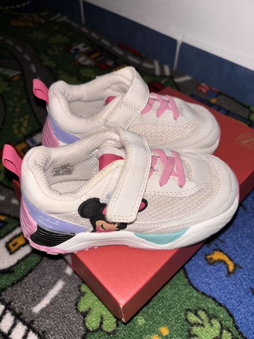 Adidasi Zara cu Minnie