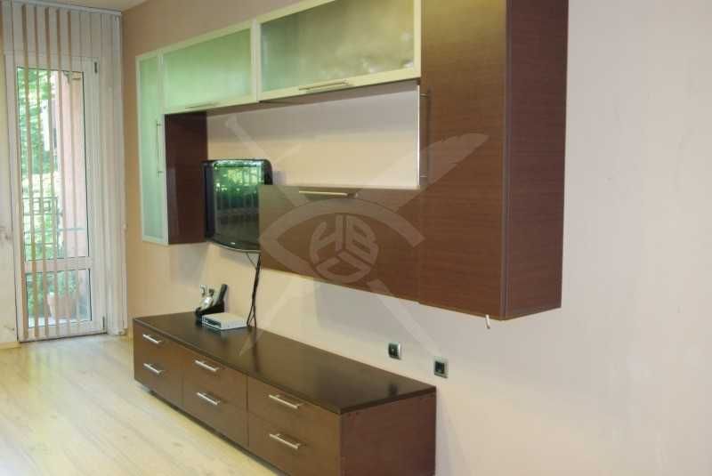 Продава се Тристаен апартамент в Пловдив, Кършияка - 112 кв.м за 1742 €/кв.м - Снимка #1