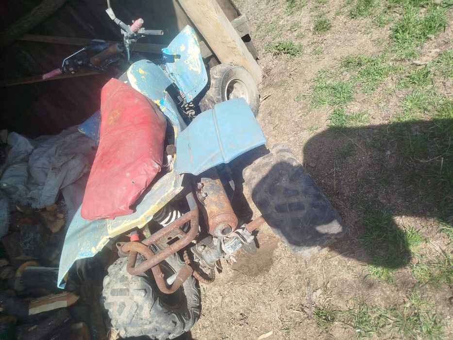 Vând ATV  125 de cc