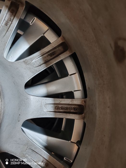 Джанти с гуми и фланци +болтове за BMW