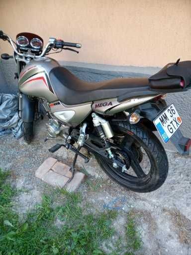 Motocicletă FIRST BIKE MEGA 150cc – stare bună, consum redus