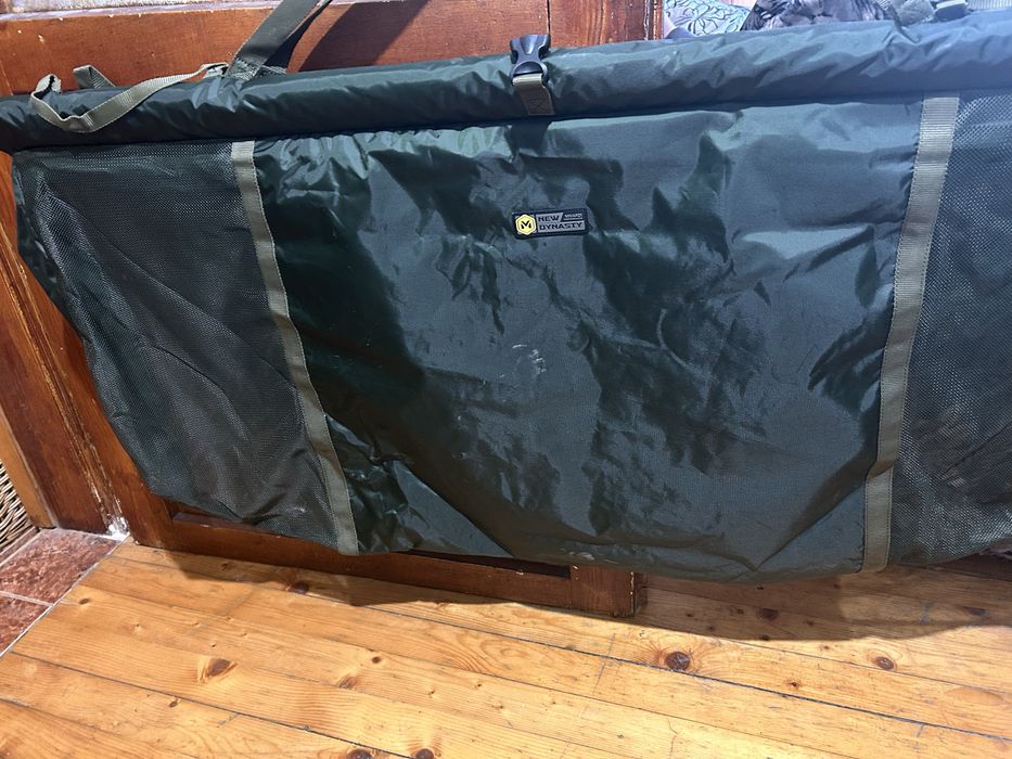 продавам рибарски комплект въдици макари лодка слинк стойка и др