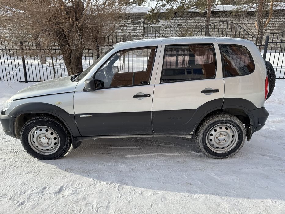 Продам ниву шевролет 2013года