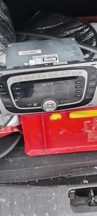 Vad casetofon pentru Ford in stare buna de functionnare