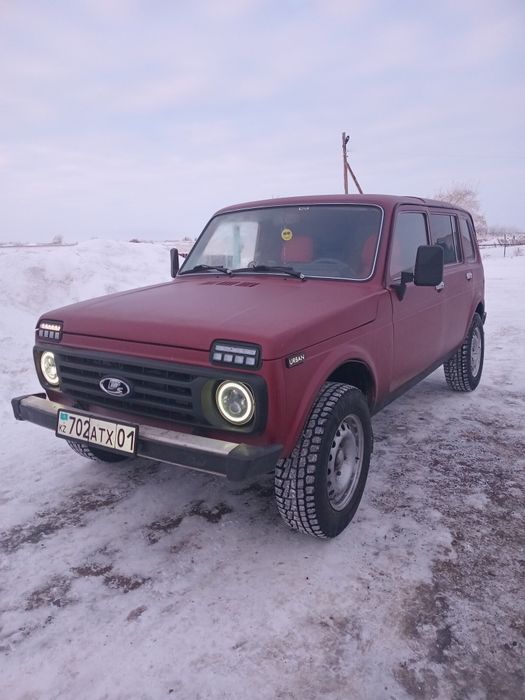 Продам машину нива