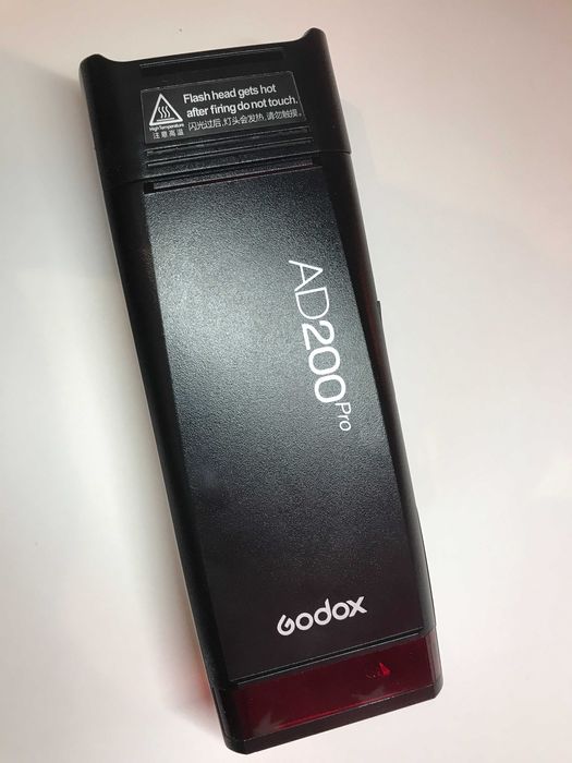 Вспышка Godox AD200 Pro