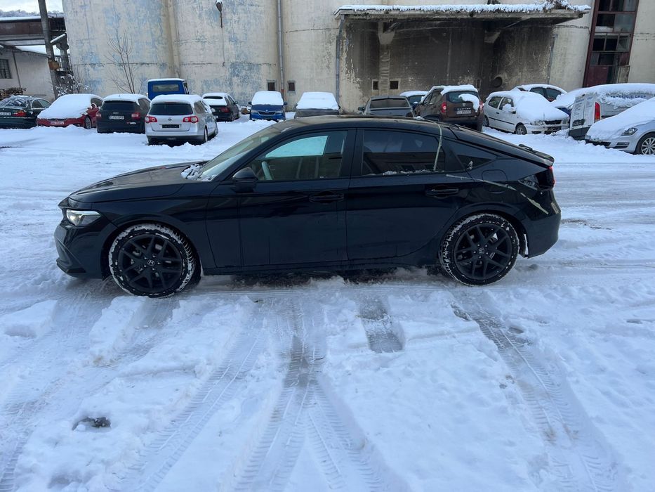 Honda Civic 2025 2600 KM 2.0 Benzina Hibrid  usor avariat / avariate