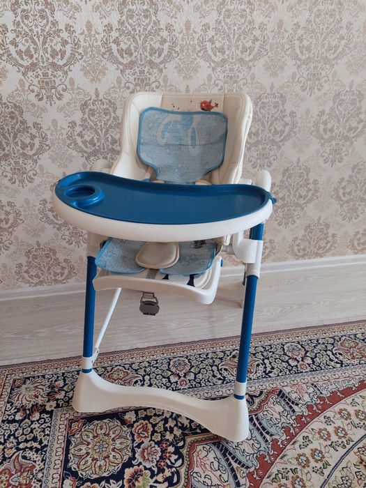 Продам стулья для малышей