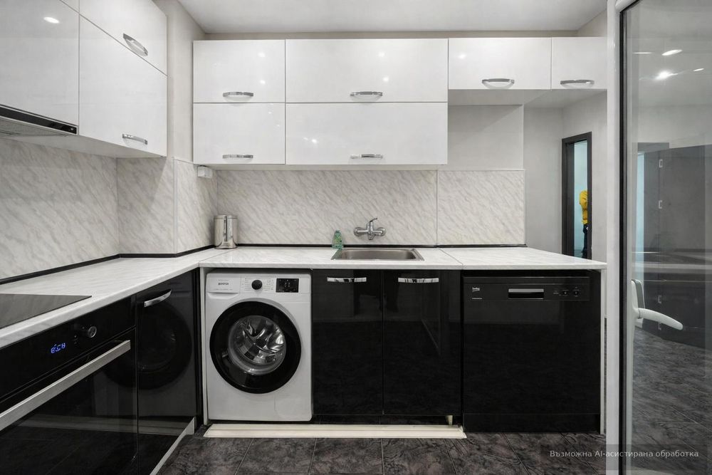 Дава се под наем Тристаен апартамент в Варна, Левски - 120 кв.м за 800 € - Снимка #4