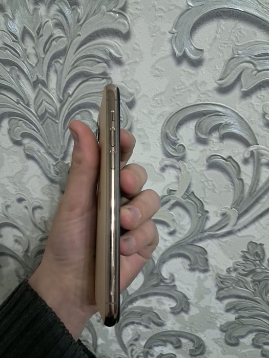 Айфон 11 про Gold