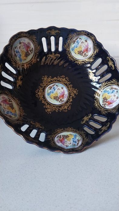 Антикварные-вазы