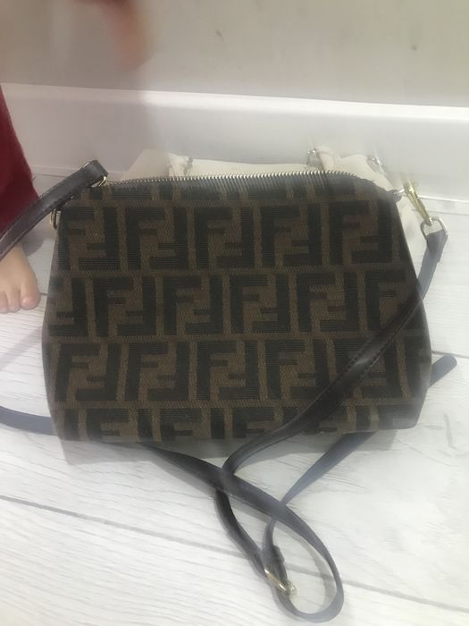 Сумка продается буу састаяние хорошый почтый новый коричневый свет