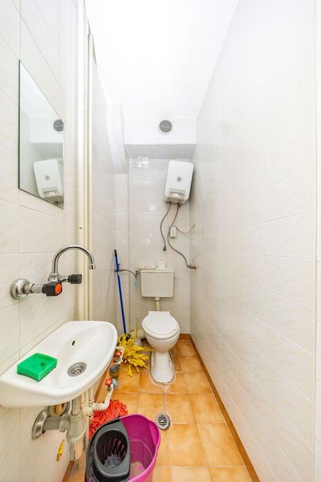 Продава се Тристаен апартамент в Плевен, 9-ти квартал - 110 кв.м за 742 €/кв.м - Снимка #12
