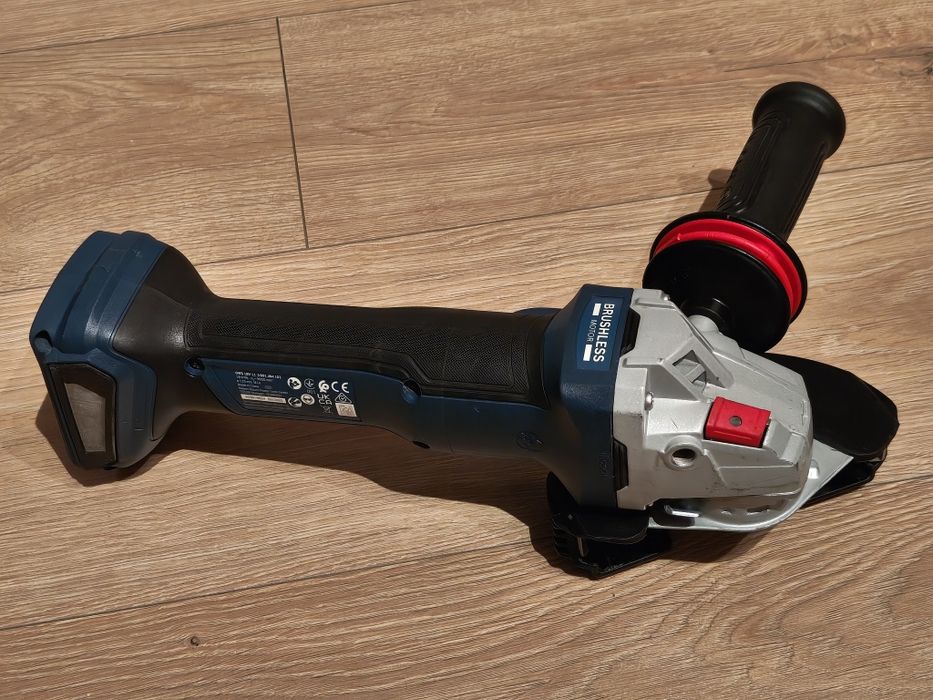 Акумулаторен ъглошлайф Bosch GWS 18V-11 2025г.
