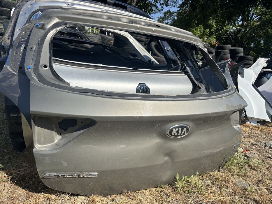 Капак/Багажник/Задна врата Kia Stonic