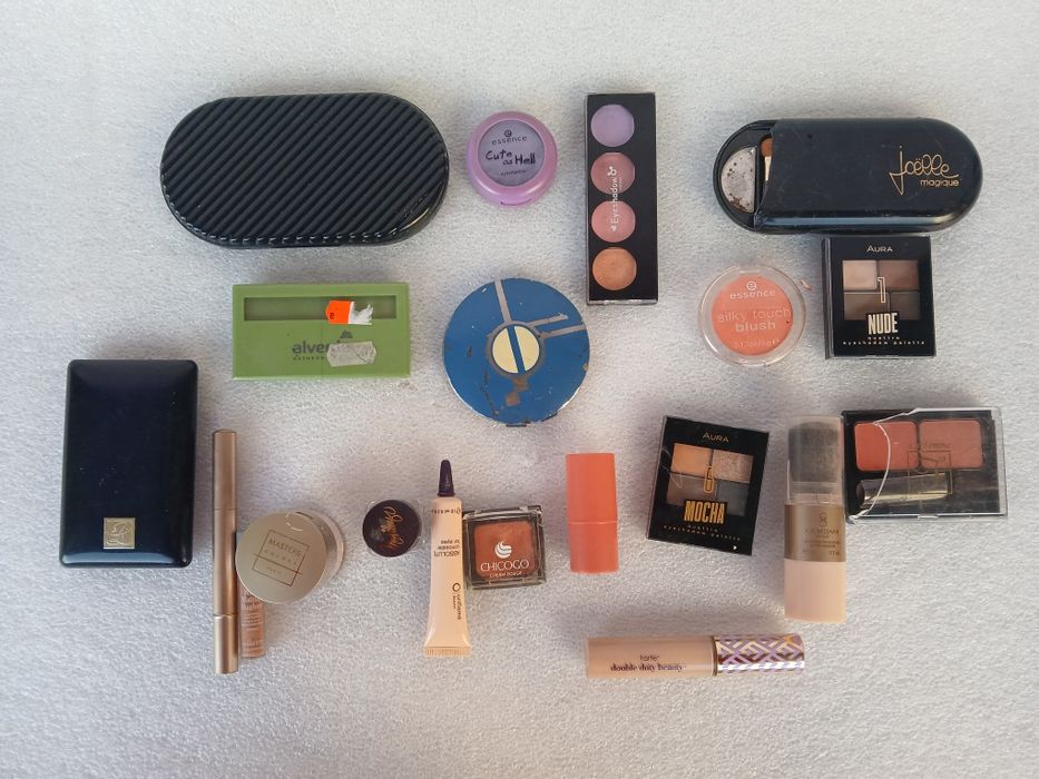 Лот: декоративна козметика