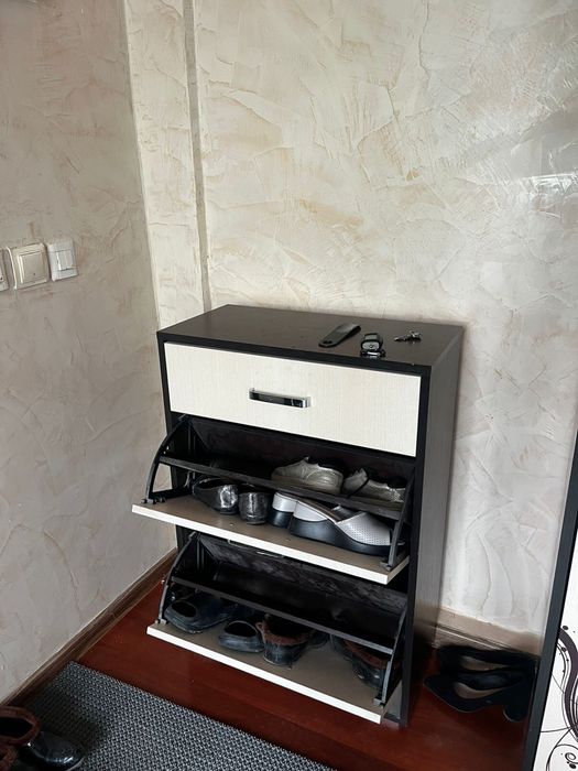 Гарнитур с тумбочкой