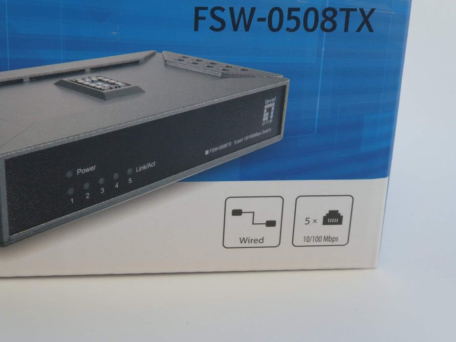 суич LEVELONE, Германия, 5 порта, 10/100Mbps