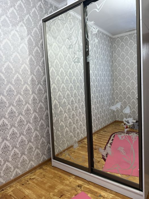 Кровать, шкаф, тумбочка