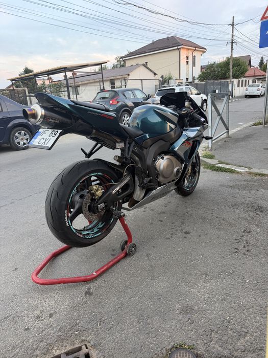 Honda cbr 1000rr