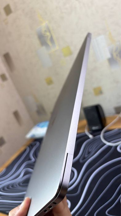 MacBook Pro xolati ideal