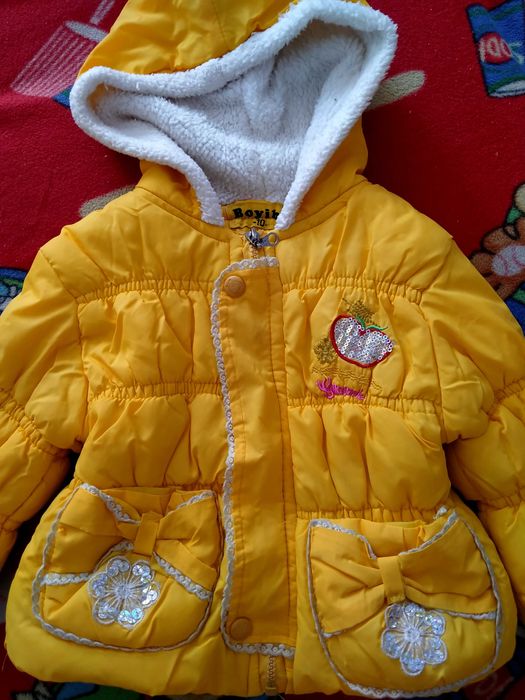 Весенняя куртка на девочку