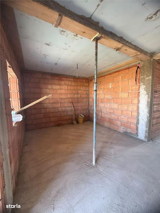 0 Comision - Mosnita -12 duplex  pe parter