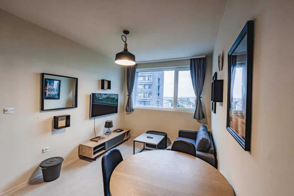 Дава се под наем Двустаен апартамент в София, Банишора - 60 кв.м за 488.58 € - Снимка #1