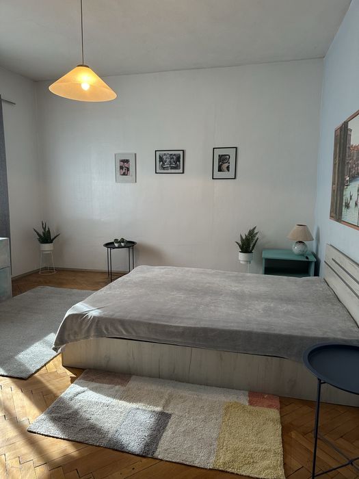 Дава се под наем Тристаен апартамент в Ямбол, Център - 105 кв.м за 382.5 € - Снимка #10