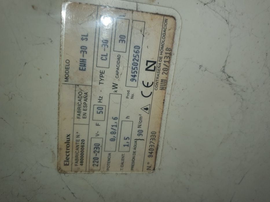 Продам бойлер 50л