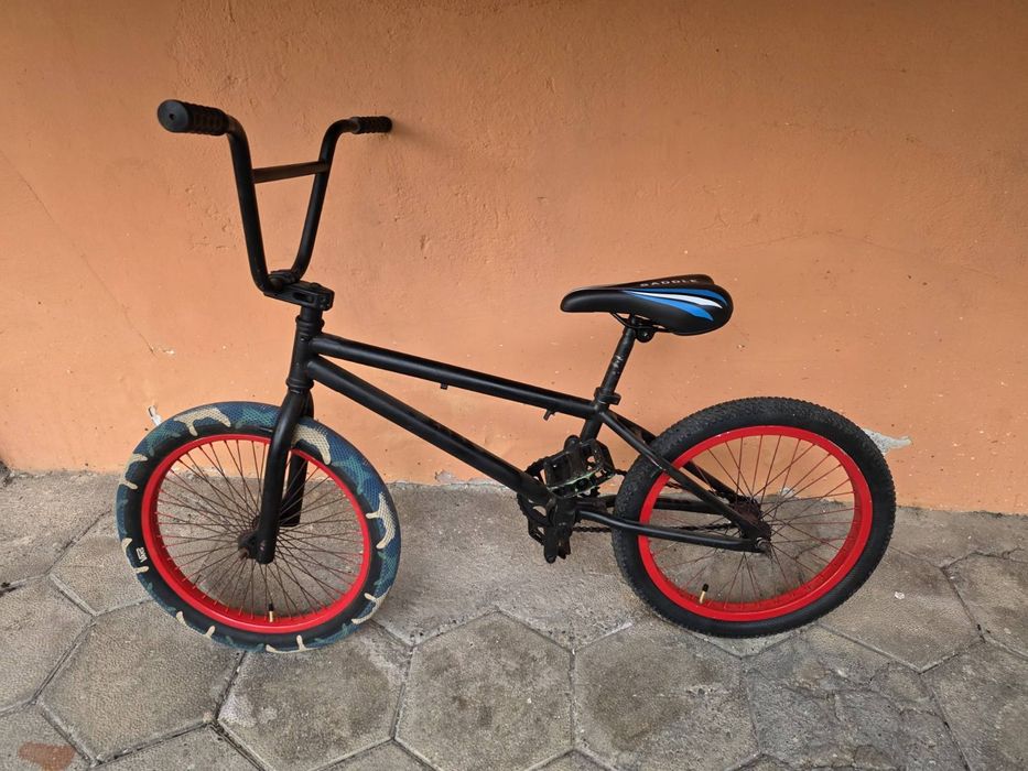 Продавам колело BMX
