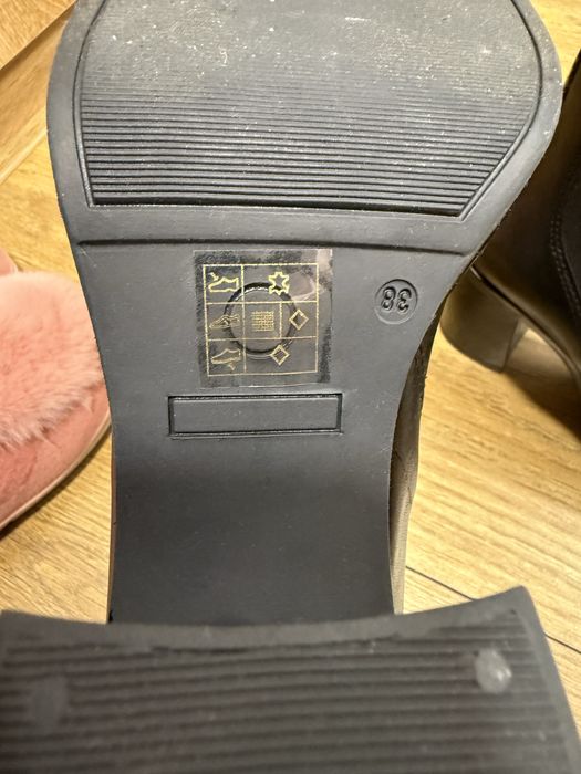 Боти CCC естествена кожа размер 38 нови , 70.00 лв