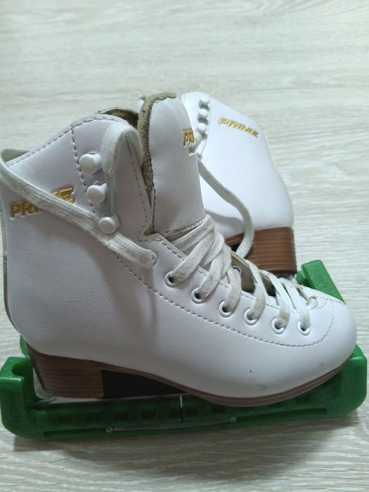 Коньки для фигурного катания