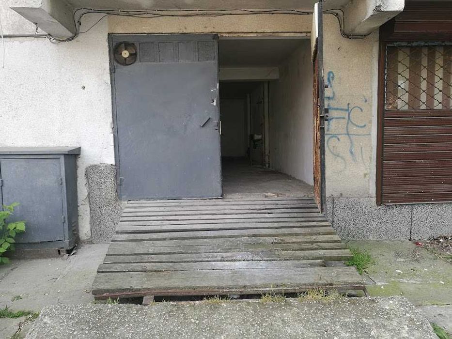 Дава се под наем Гараж / Паркомясто в Варна, Автогара - 35 кв.м за 112.2 € - Снимка #4