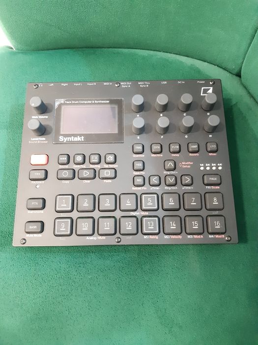 Elektron Syntakt 12 piste  Noua