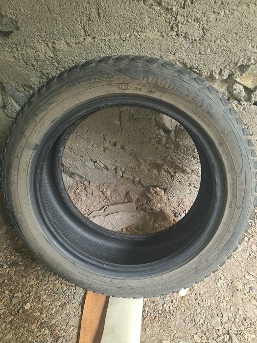 Шины зимние Goodyear
