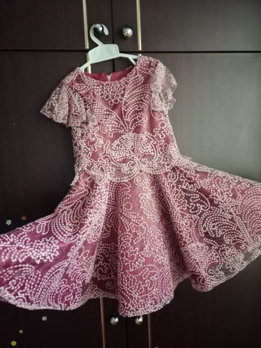 Платье на девочку