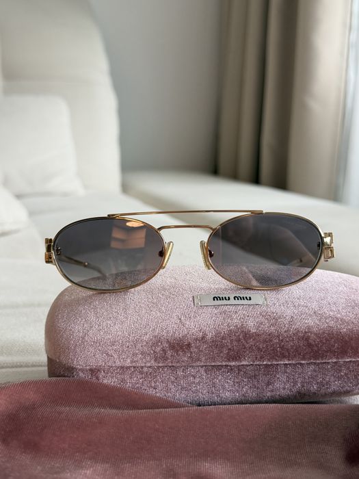 Слънчеви очила MIU MIU