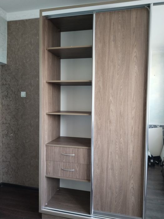 Постельной шкаф для одежды