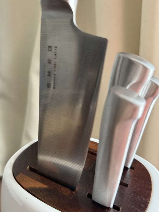 Ножи smeg продам