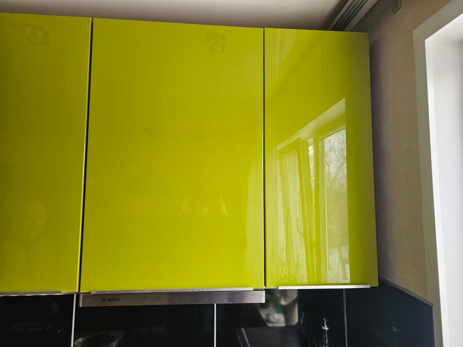 Кухонный гарнитур IKEA вместе с техникой Bosh панель, духовка