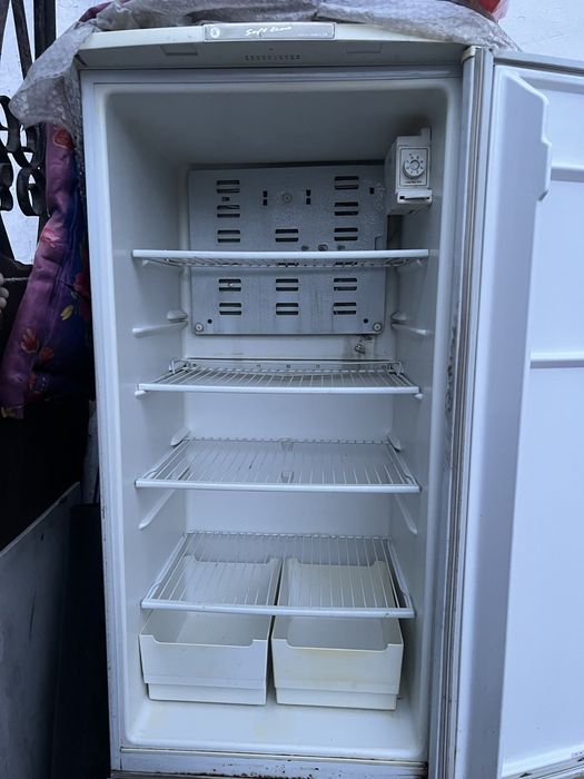 Продаю холодильник