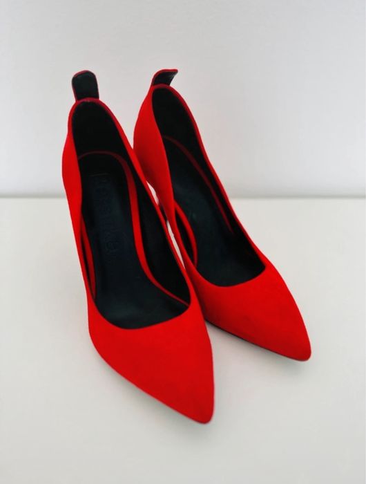 Pantofi Bershka marimea 37