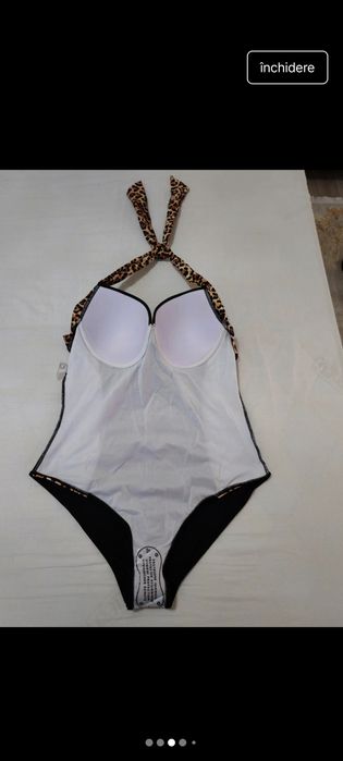 Costum de baie întreg