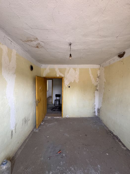 Продава се Къща в с. Крушовене, Област Плевен - 700 кв.м за 15 €/кв.м - Снимка #12