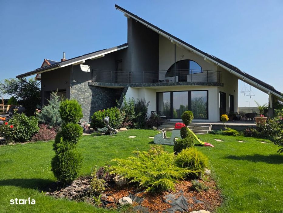 Casa individuala 4 camere | Sanpetru – zona Triaj | 915 mp teren | C