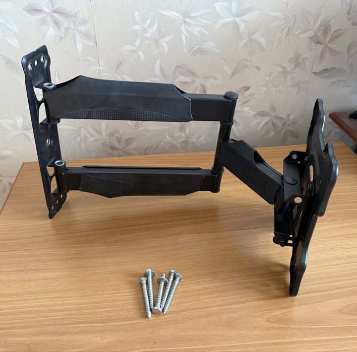 Кронштейн для телевизора