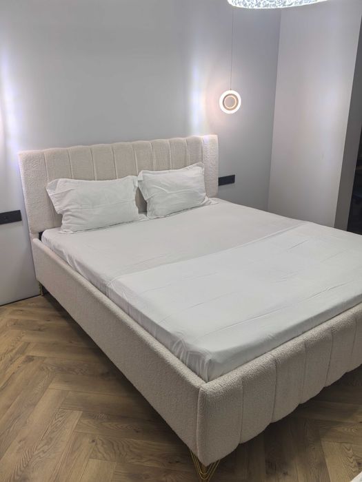 Продам 2х спальный кровать