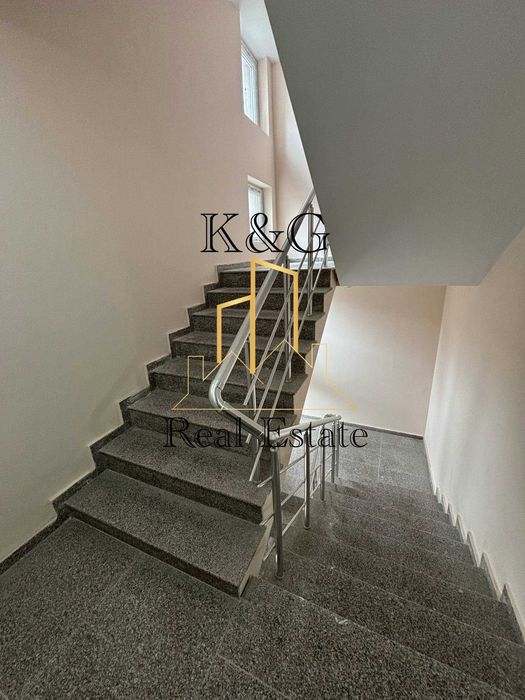 Продава се Двустаен апартамент в Разград, Бели Лом - 65 кв.м за 1287 €/кв.м - Снимка #4
