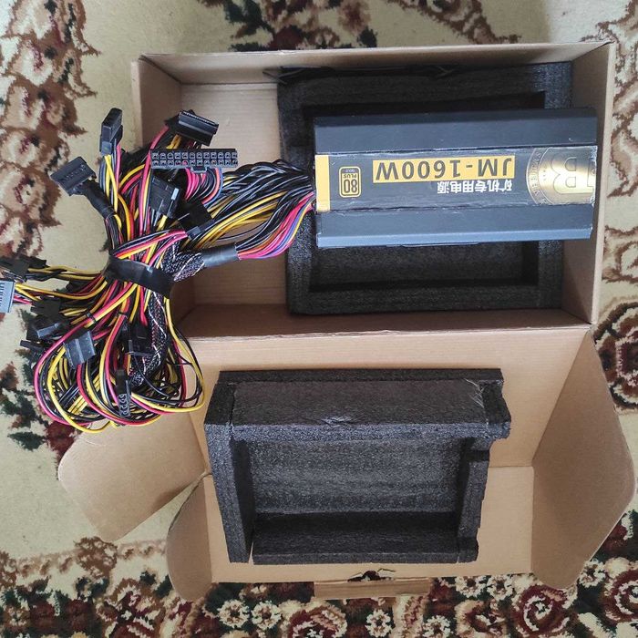 Мощнный блок питания 1600wt.